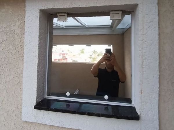 Película de Proteção Sisofilme Universitário Vitória Película de Proteção para Janelas estilo Insulfilm em Universitário Vitória